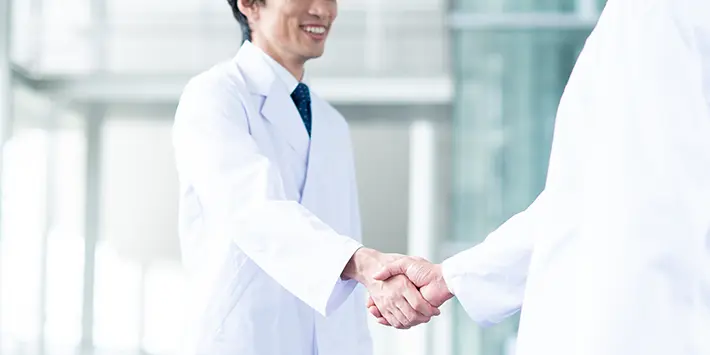 （イメージ）増加する後継者不在の医療機関とM&A