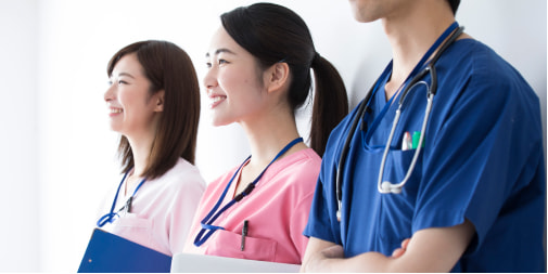 医師たちの笑顔